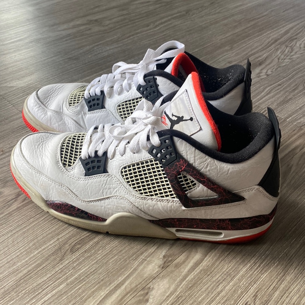 Men’s Jordan shoes size 13